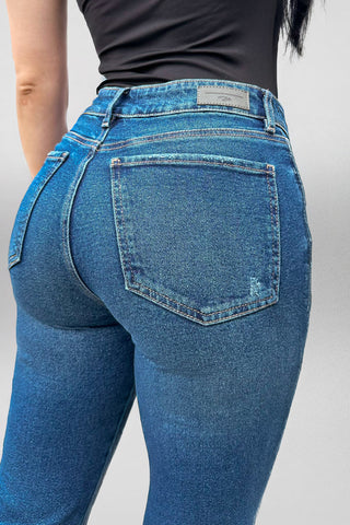 Jeans para Mujer: Tendencias Clave de la Temporada